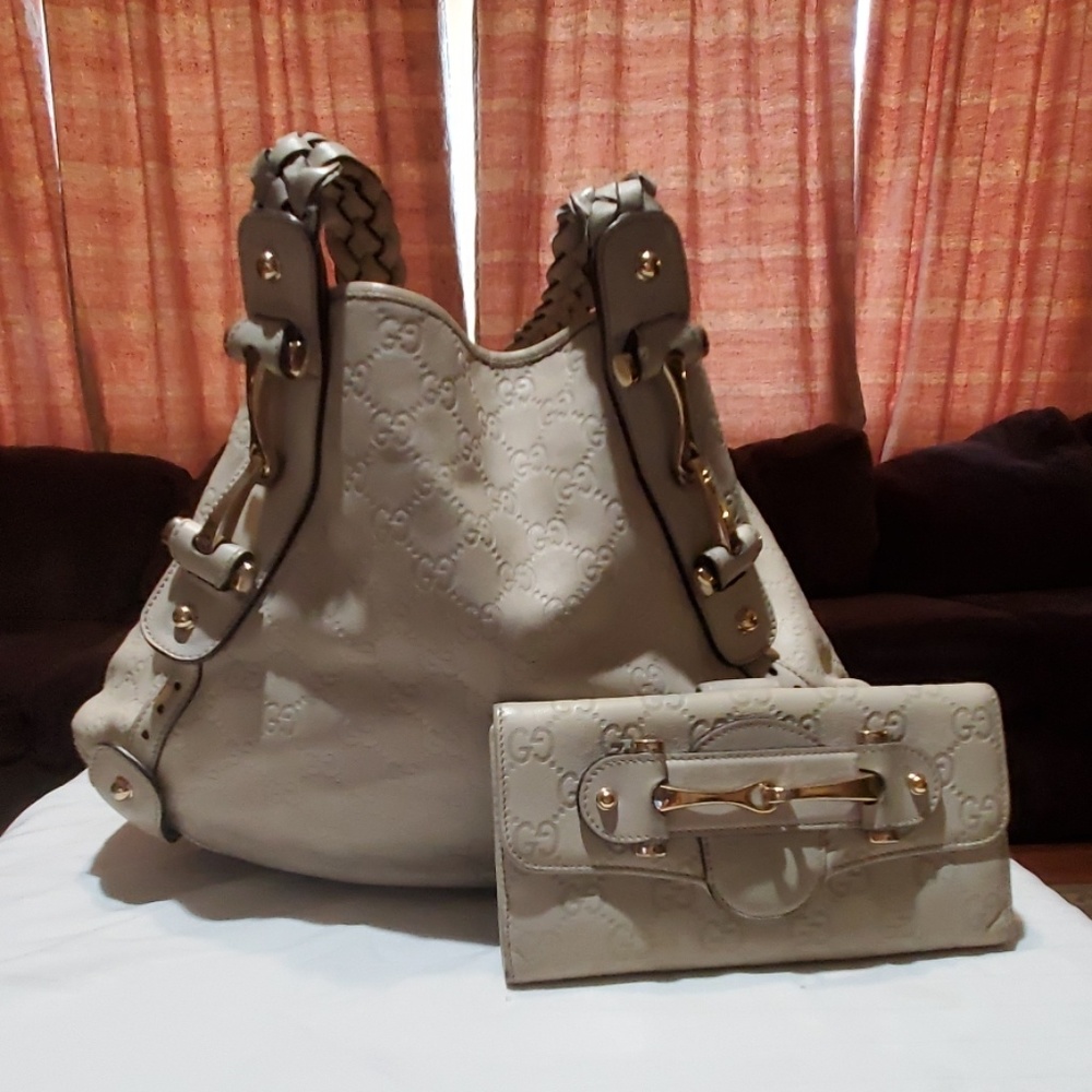 Authentic Gucci bag with matching wallet